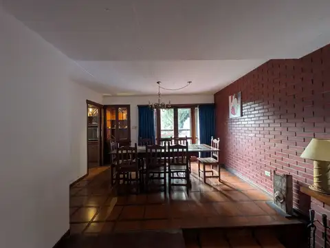 Exclusiva Casa en Zona I Miramar, Excelente Estado