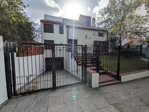 Exclusiva Casa en Zona I Miramar, Excelente Estado
