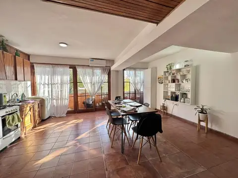 Departamento 4 ambientes con 2 baños