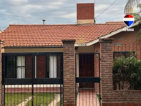 VENTA CASA 2 DORMITORIOS BARRIO SAN CARLOS