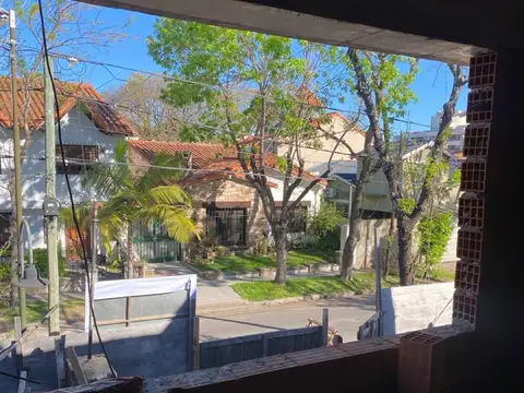 Casa 5 ambientes con 4 baños