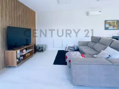 Casa 2 ambientes con 1 baño