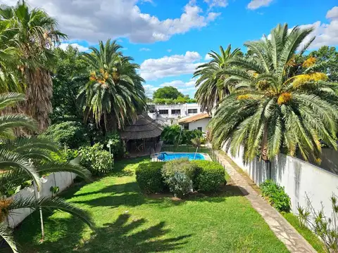 VENTA CASA 5 AMB QUINCHO PILETA LOTE MORENO CREDIT