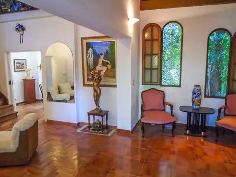 VENTA CASA 4 AMBIENTES EN LA LUCILA