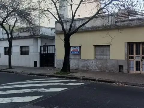 VENTA CASA A RECICLAR 4 AMB + PATIO  + TERRAZA FLORESTA