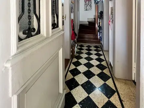 Casa 4 ambientes con 1 baño