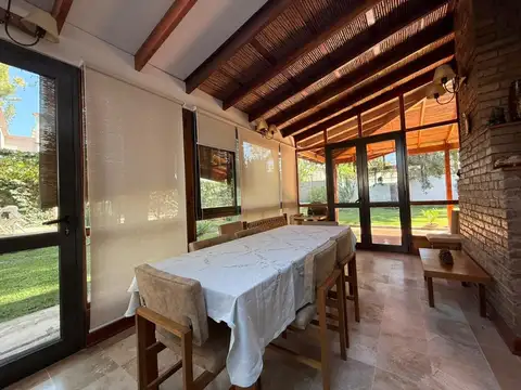 SE ALQUILA CASA