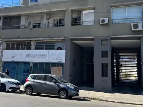 Balcón al frente, 3 amb. Aceptan mascotas!