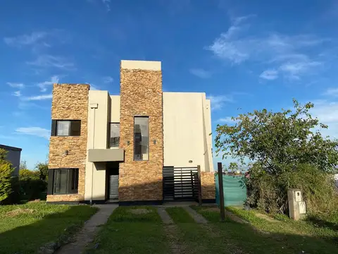 Avenida Lomalinda 900