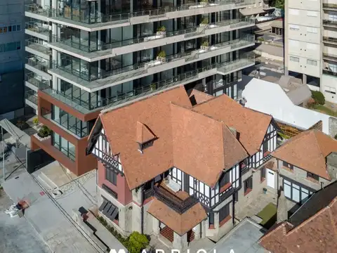 Departamento de 2 amb. con cochera y baulera en MALECON VARESE