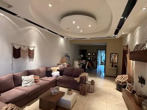 Casa en Alquiler de 3 dormitorios