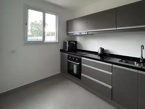 Departamento 4 ambientes con 3 baños