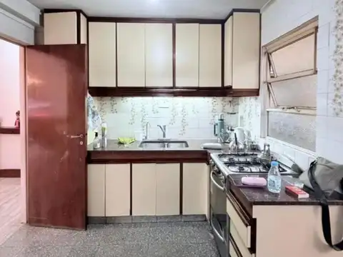 Departamento 4 ambientes con 3 baños