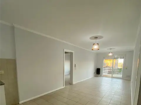SE VENDE DEPTO 2 AMB. EN PLENO CENTRO IMPECABLE