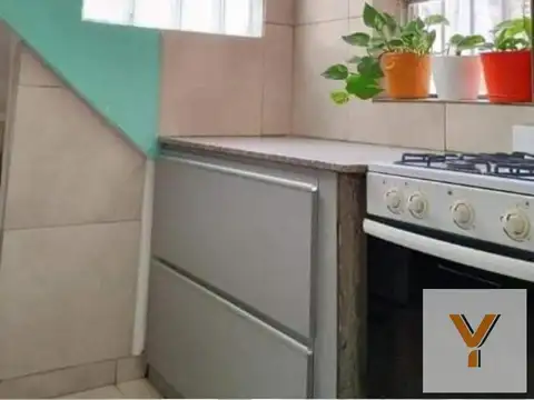Depto Tipo Casa 4 ambientes con 1 baño