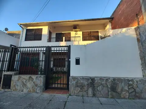 Casa en venta en Boulogne Ideal Multifamiliar O ideal para renta
