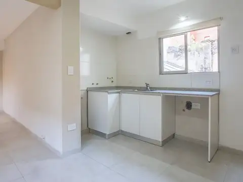 Depto Tipo Casa en Venta 49 años