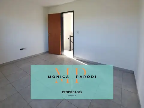 Casa en Alquiler con 2 cocheras