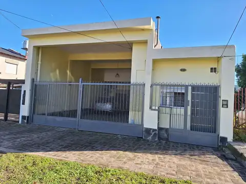 Casa en Venta en Burzaco, USD 119.900