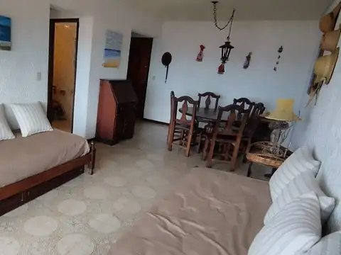 OPORT! Venta departamento c/ vista frontal al mar 2 amb c/ cochera prop EXCELENTE;