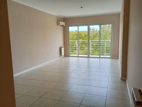 Departamento en Alquiler en Mendoza, $ 800.000