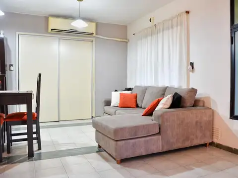 Irigoyen al 1800, Pérez