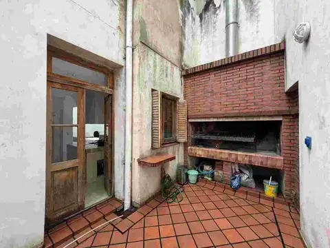 Depto Tipo Casa 7 ambientes con 2 baños