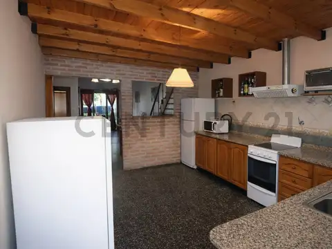 Casa 3 ambientes con 1 baño