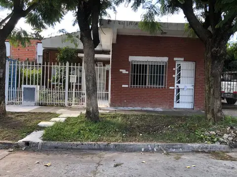 ventura bustos 3200, Piso pb