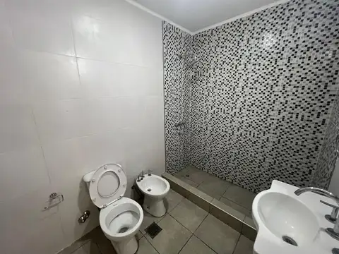 Departamento en Alquiler en Zárate, $ 600.000