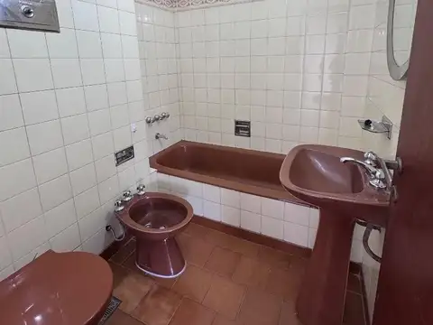 2 AMBIENTES COCINA SEPARADA.