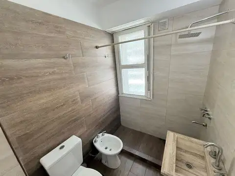 ALQUILER 2 AMBIENTES EN MONSERRAT