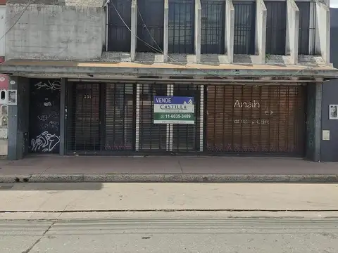 Av. Cazón al 200