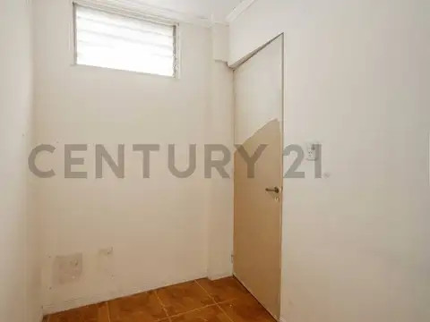 Bucarelli 1900, Piso 0