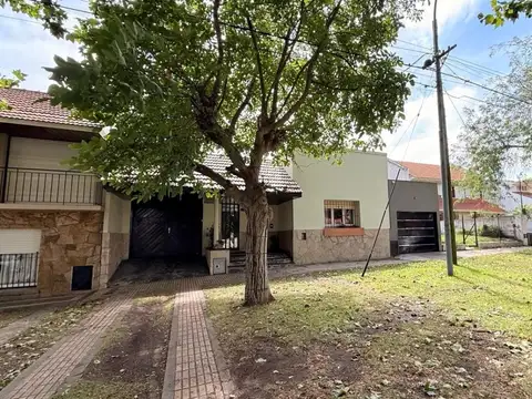 Av. Juan Jose Paso 2500