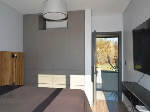 Casa 4 ambientes con 4 baños