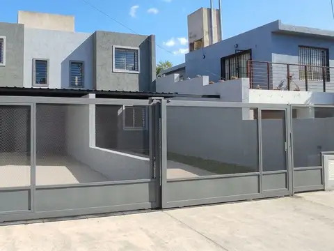 VENTA DUPLEX 2dor B. LOS NARANJOS - APTO CREDITO
