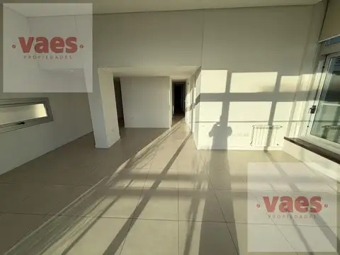 Departamento 5 ambientes con 3 baños
