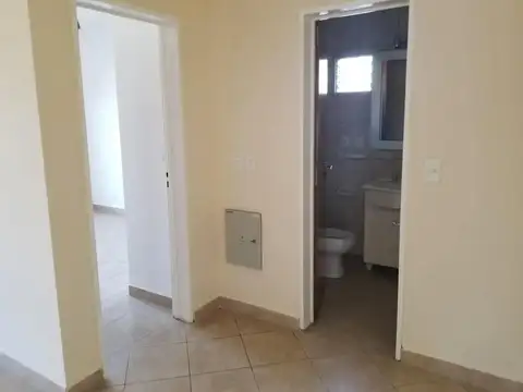 Departamento en alquiler - Villa de Mayo.