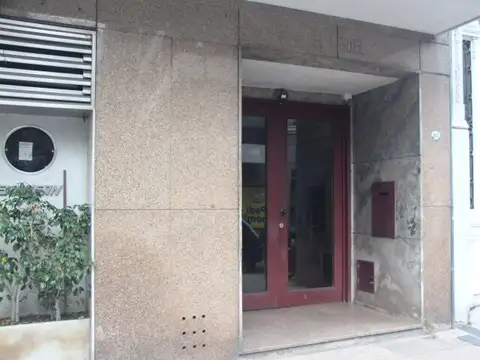 Viamonte 1600, Piso 1