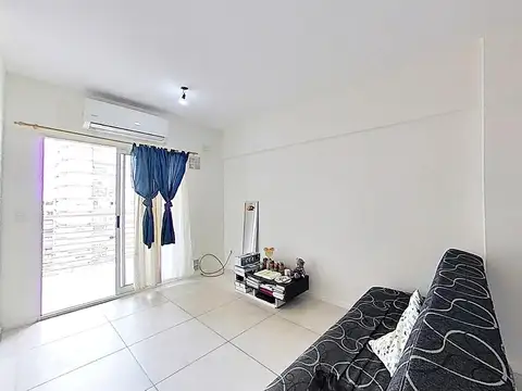 Dpto. Flores, 2 amb. 45 m2. c/ balcón. Alq. Temporal