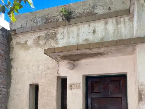 ROPIEDAD A  LA VENTA MORENO Barrio La Perlita Centro