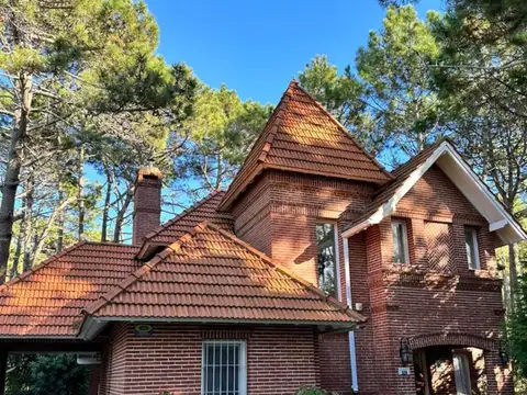 Casa en Venta en Carilo, USD 360.000