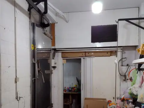 Local en Alquiler Via Púb.