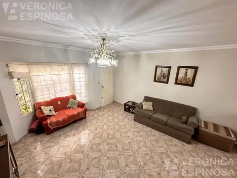 Depto Tipo Casa en Venta con 1 cocheras