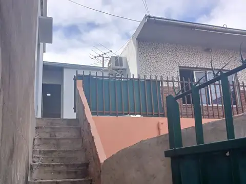 Sarmiento 5500, Piso 1