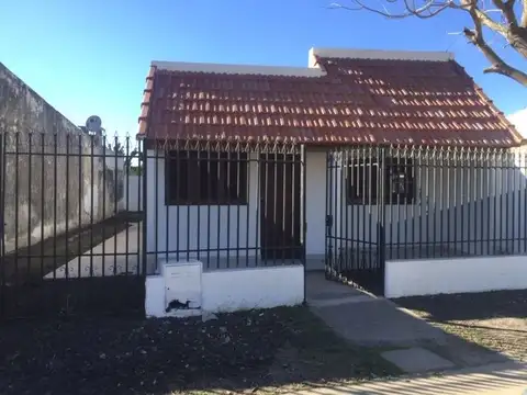 Casa - Alquiler - Argentina, Nogoyá - BELGRANO 1354