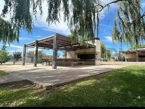 BARRIO PRIVADO LAS RETAMAS 400