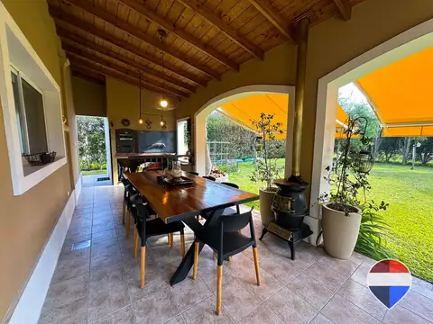 Casa 3 ambientes con 2 baños