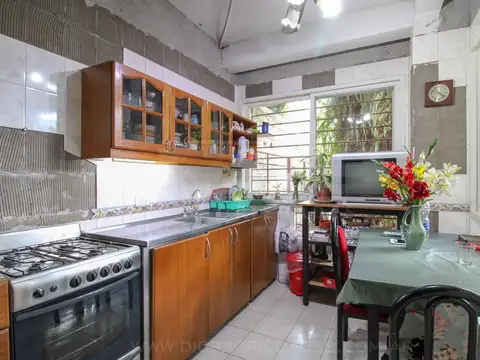 Depto Tipo Casa en Venta 40 años
